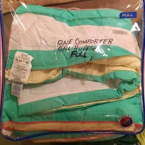 One comforter and one ruffle